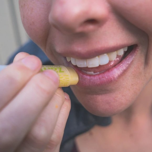 Lot of 6 Lemongrass all natural beeswax lip balm by Zambeezi - Picture 3 of 4